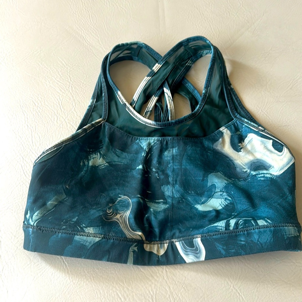 Fabletics medium sports bra